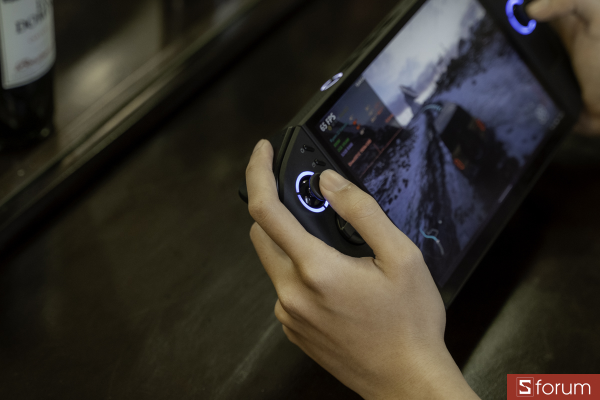 Đánh giá Lenovo Legion Go 2