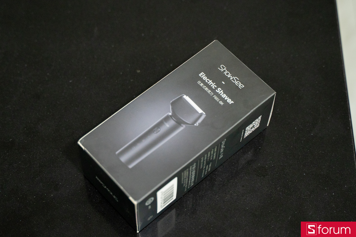 Mở hộp và trên tay ShowSee F601-BK