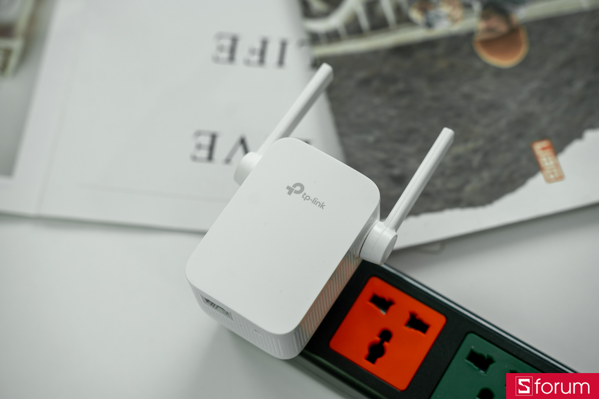 Trên tay TP-Link TL-WA855RE