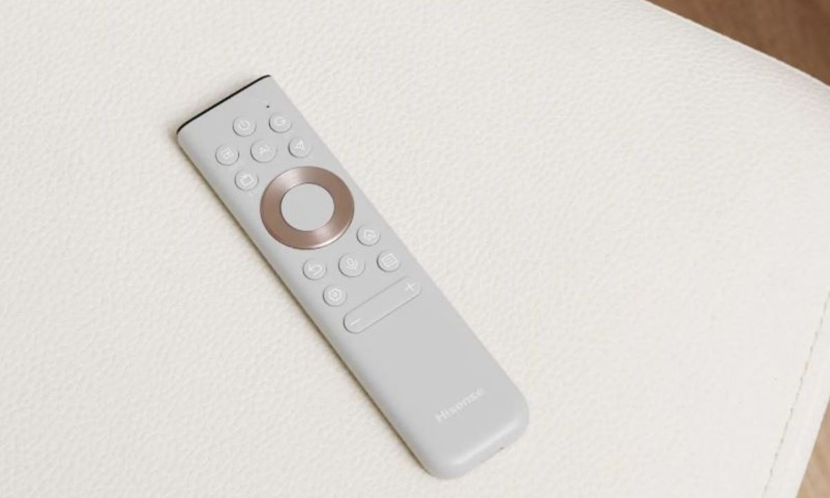 Remote điều khiển của TV Hisense U7S Pro