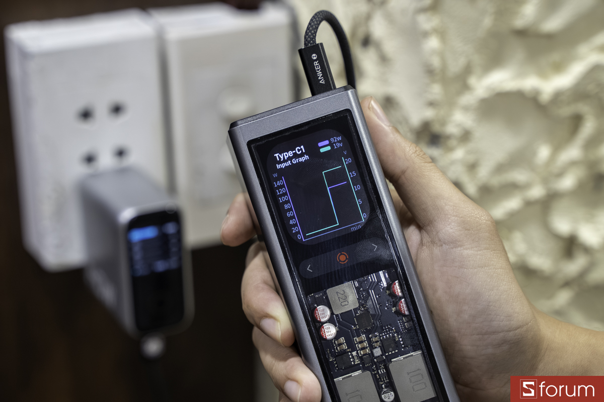 Lenovo ThinkPlus FLUXO 140W