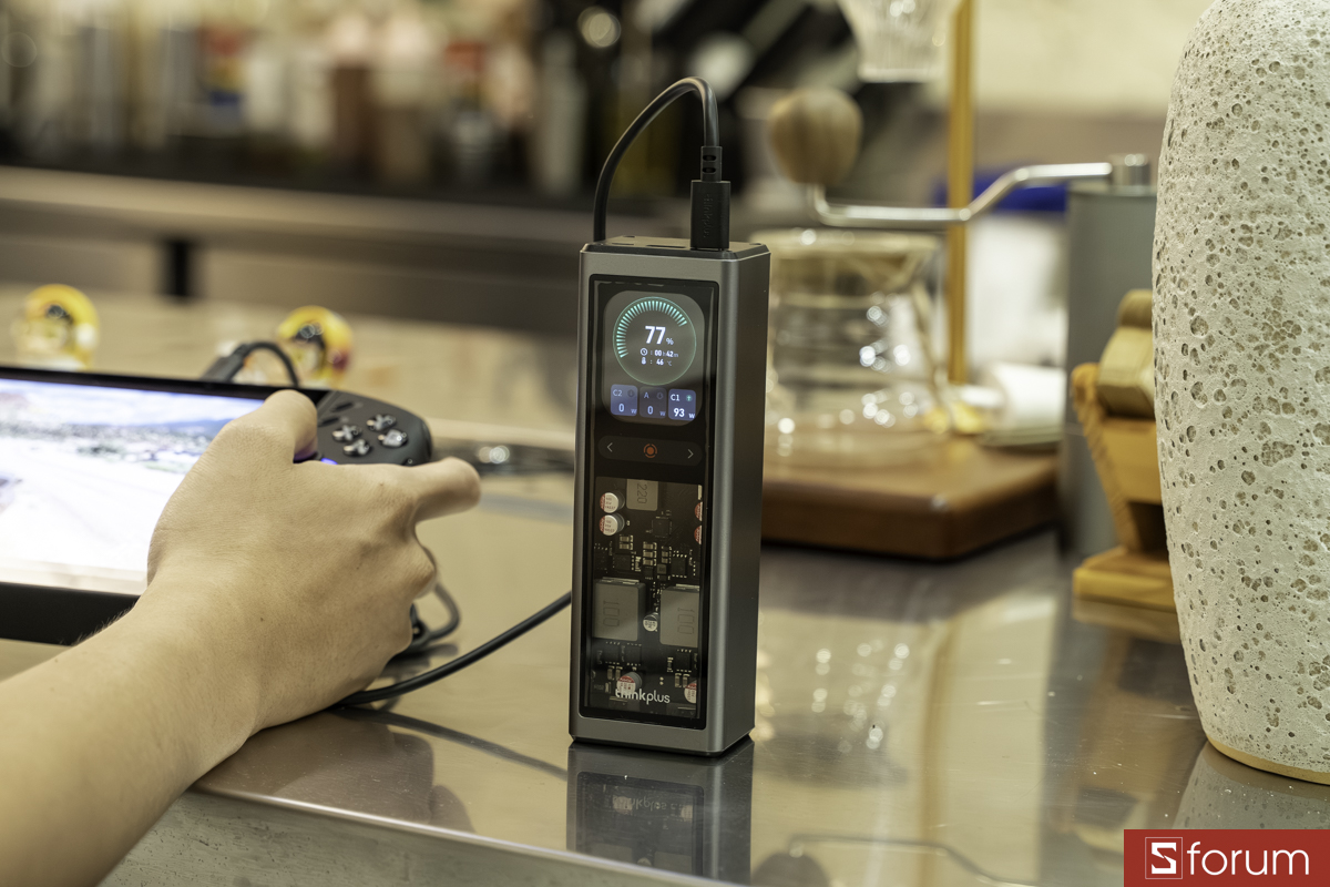 Lenovo ThinkPlus FLUXO 140W