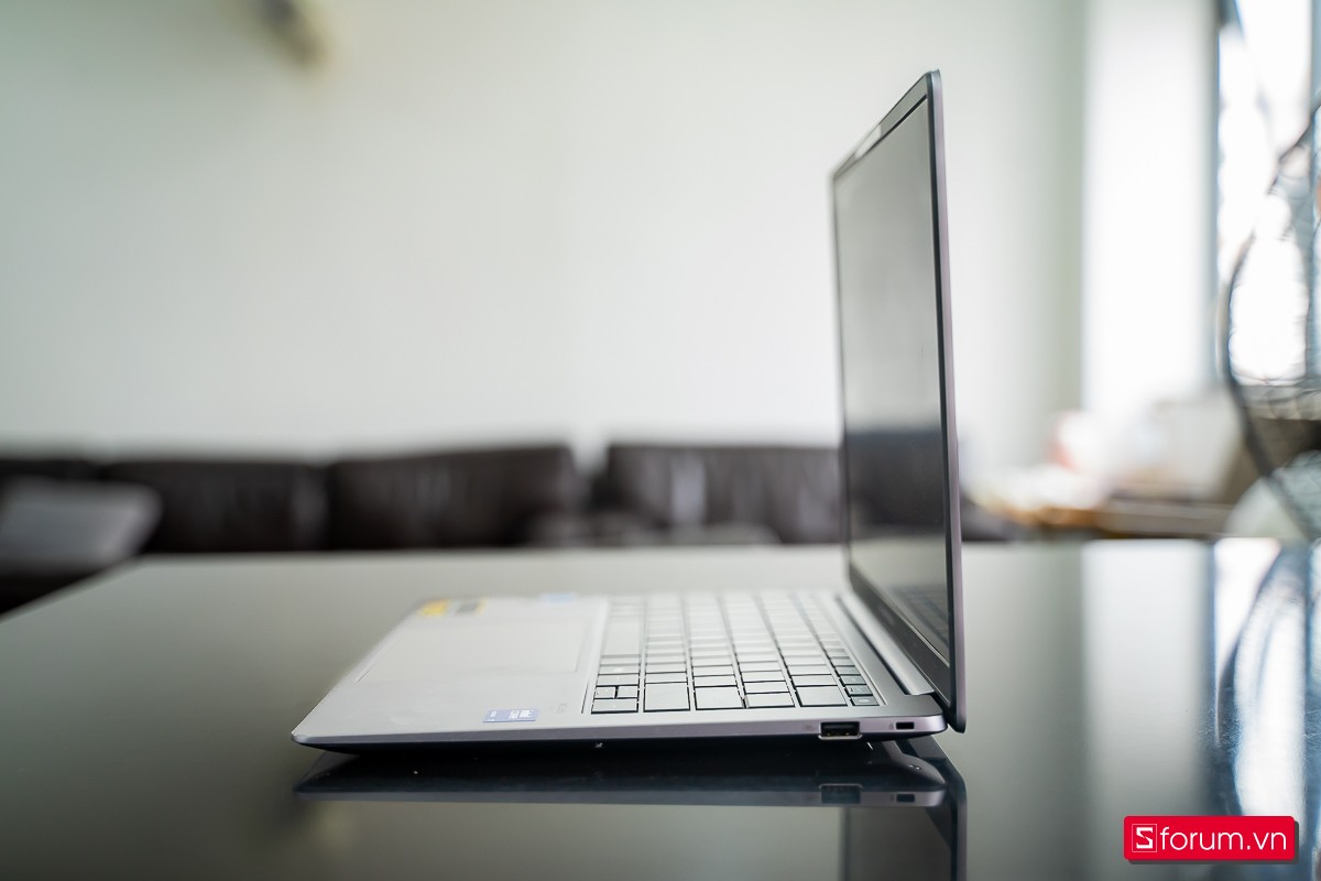 Top 4 laptop cao cấp đáng mua nhất 2025