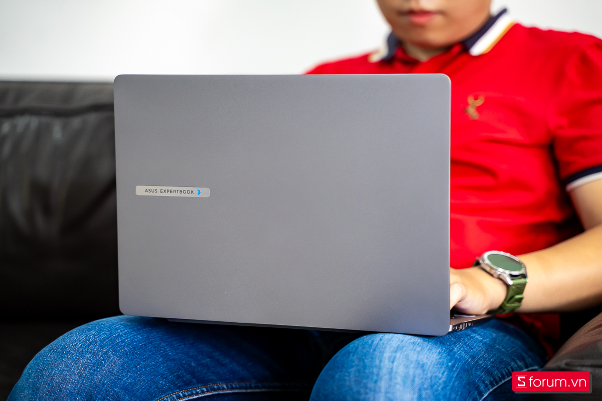 Top 4 laptop cao cấp đáng mua nhất 2025