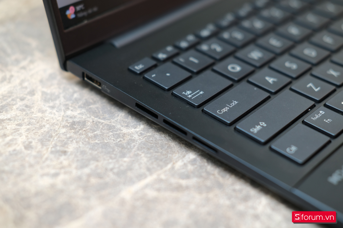 Top 4 laptop cao cấp đáng mua nhất 2025