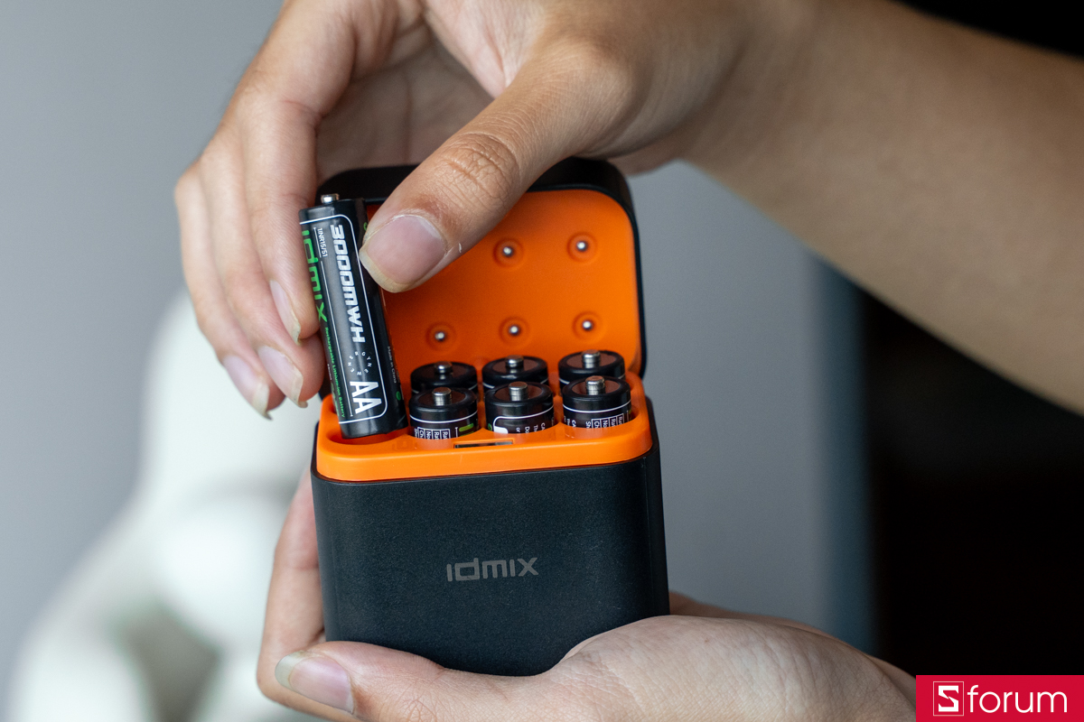 Trên tay IDMIX 2A08