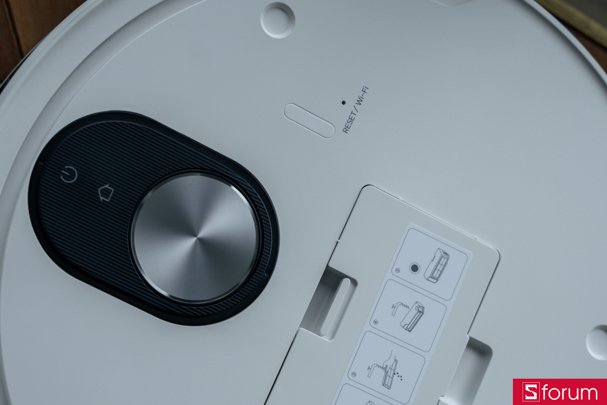 Xiaomi Vacuum 5 Pro không chỉ hút sạch bụi mà còn lau sáng mặt sàn