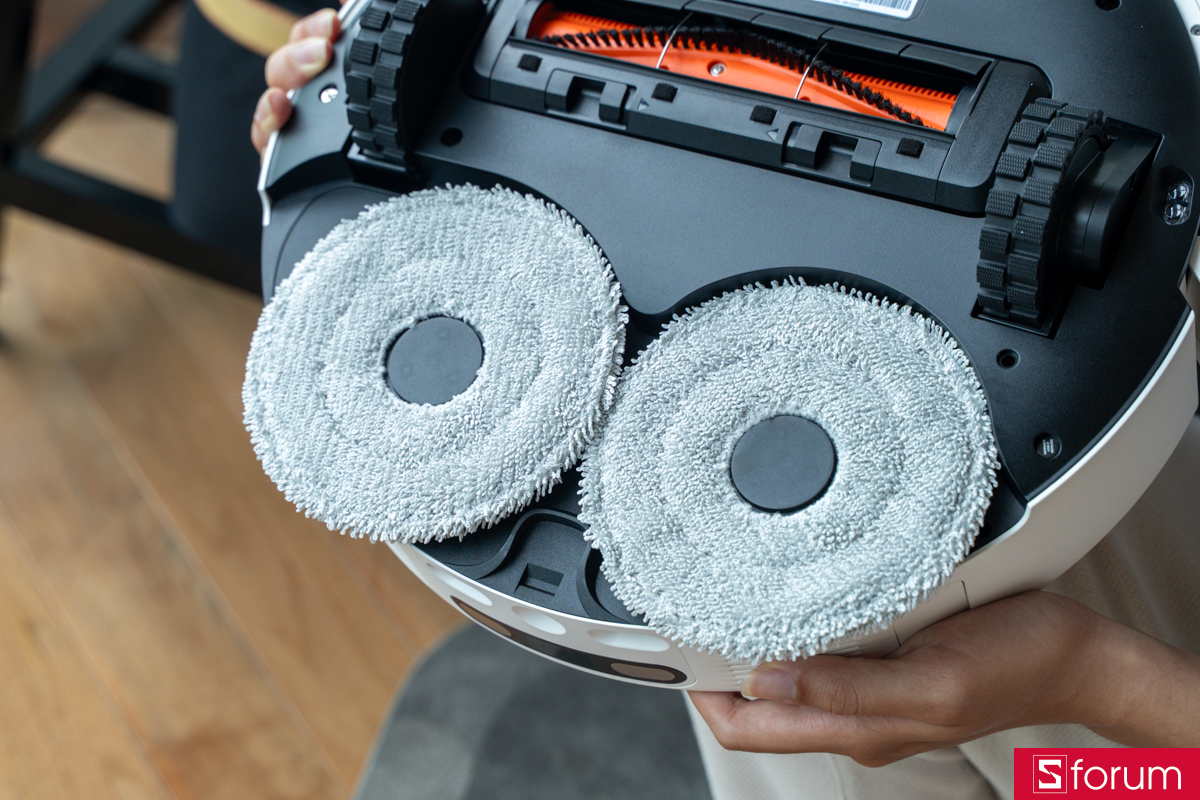   Xiaomi Vacuum 5 Pro lau nhà thông minh với cơ chế nâng hạ giẻ lau tự động