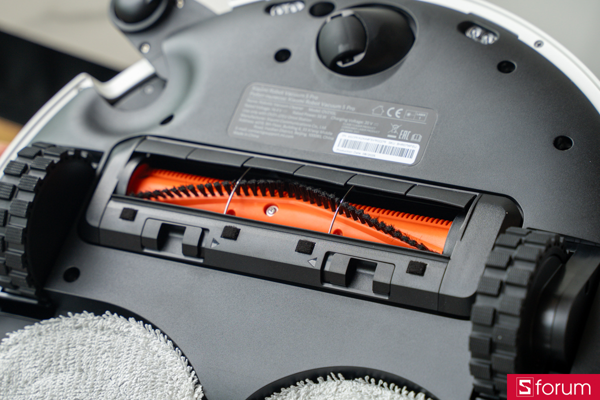 Hệ thống con lăn và chổi chính