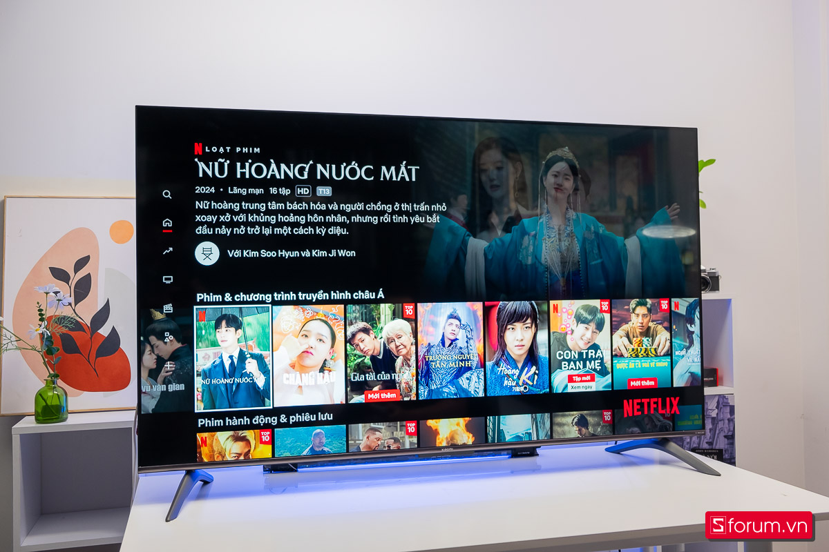 Có 15 triệu nên mua TV 65 inch hay máy chiếu