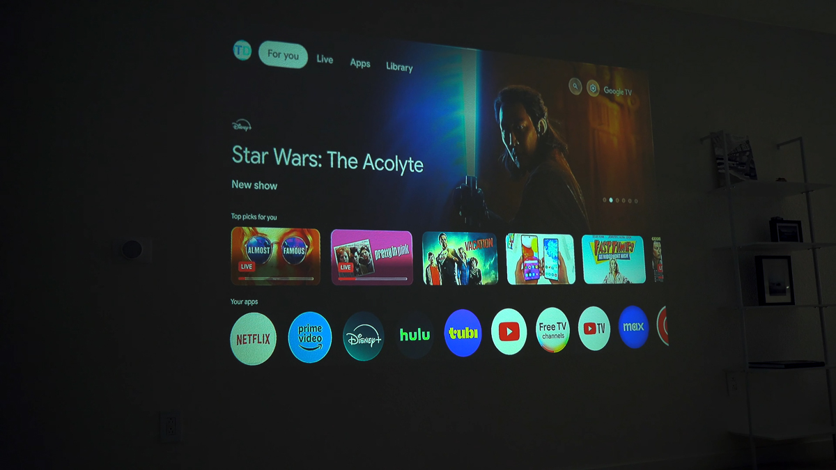 Có 15 triệu nên mua TV 65 inch hay máy chiếu
