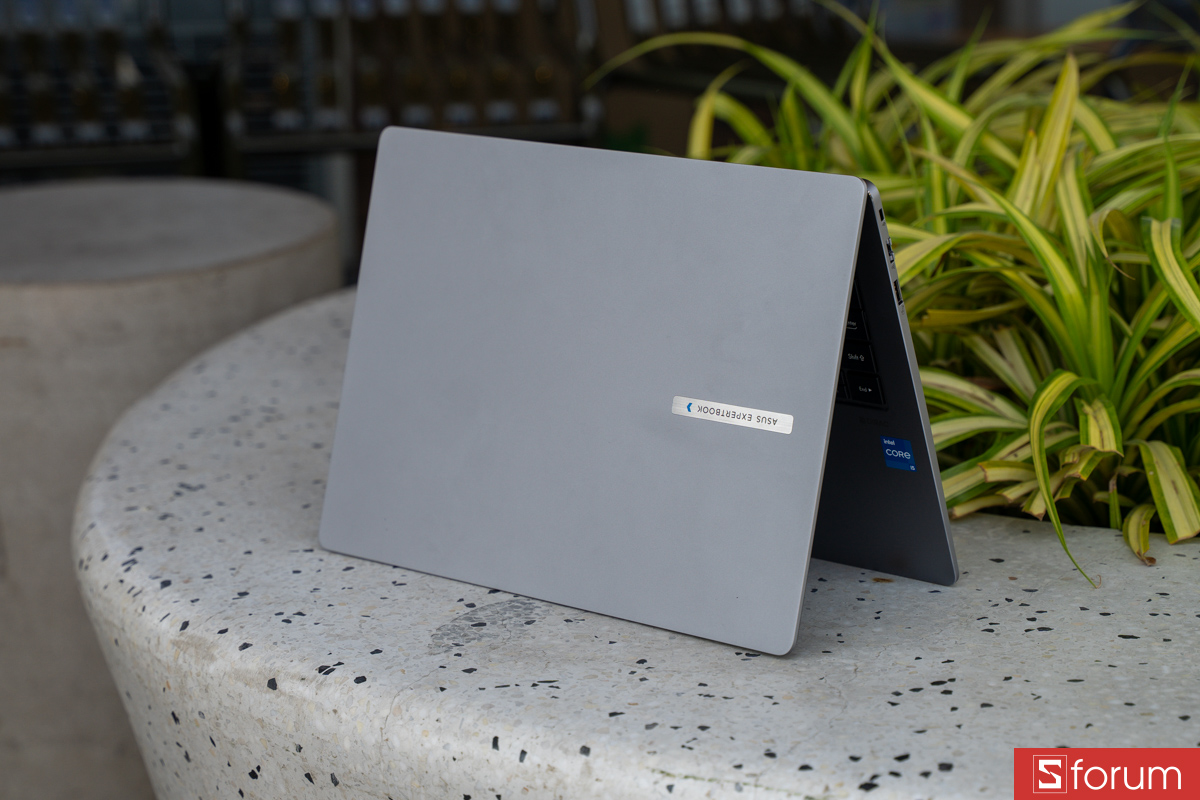 Đánh giá thiết kế, màn hình ASUS ExpertBook P3 P3405CVA