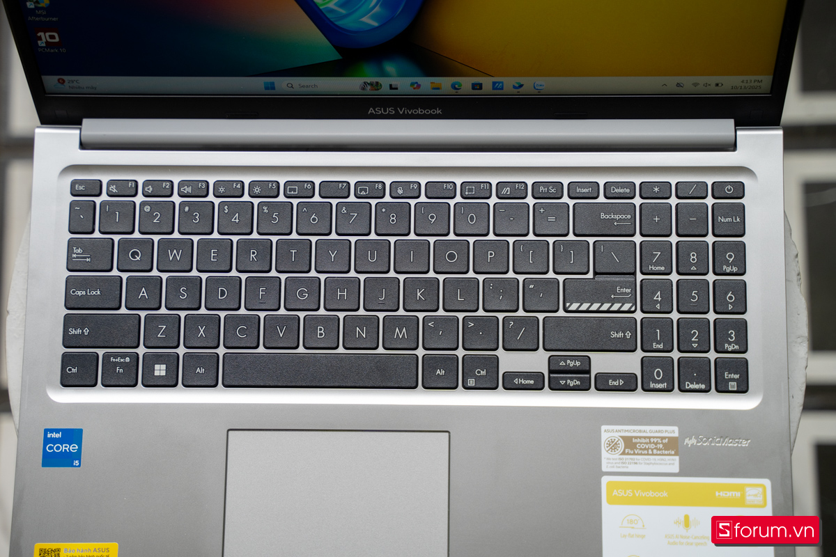 ASUS Vivobook 15 mang đến cảm giác gõ êm
