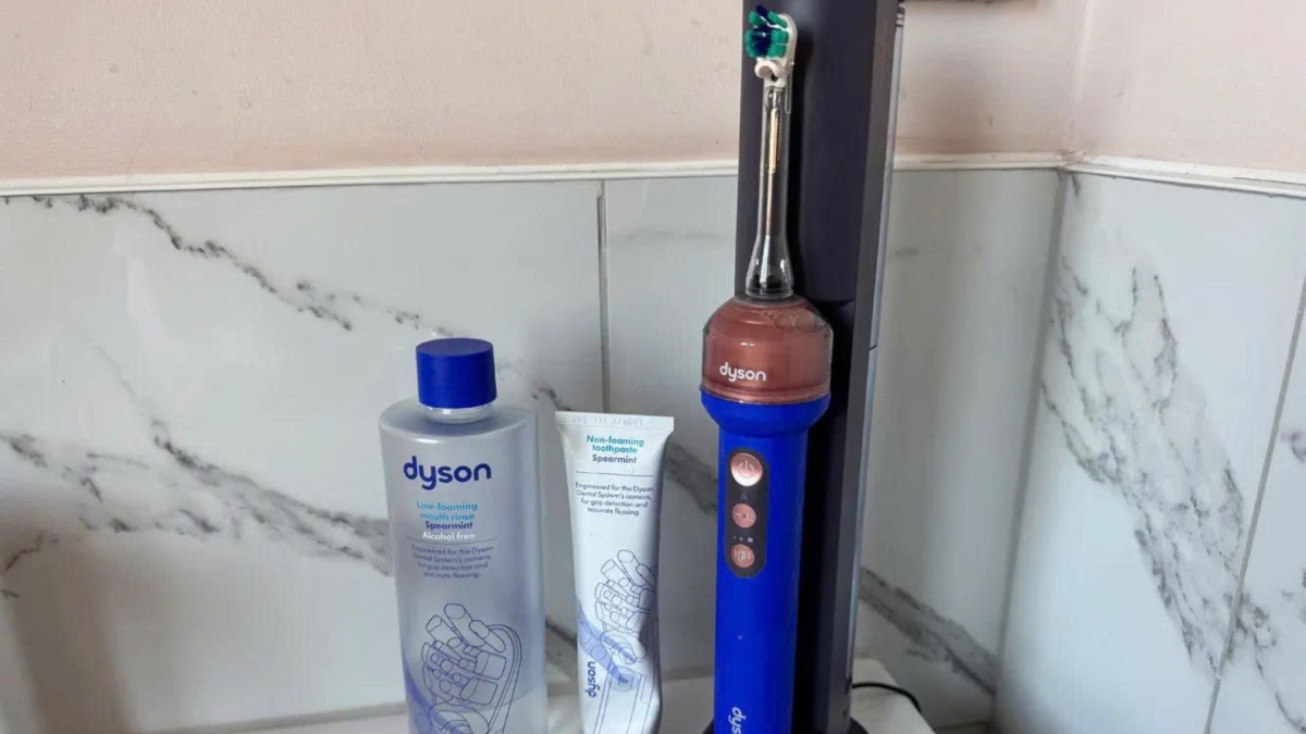 Dyson CameraJet đã có camera và AI
