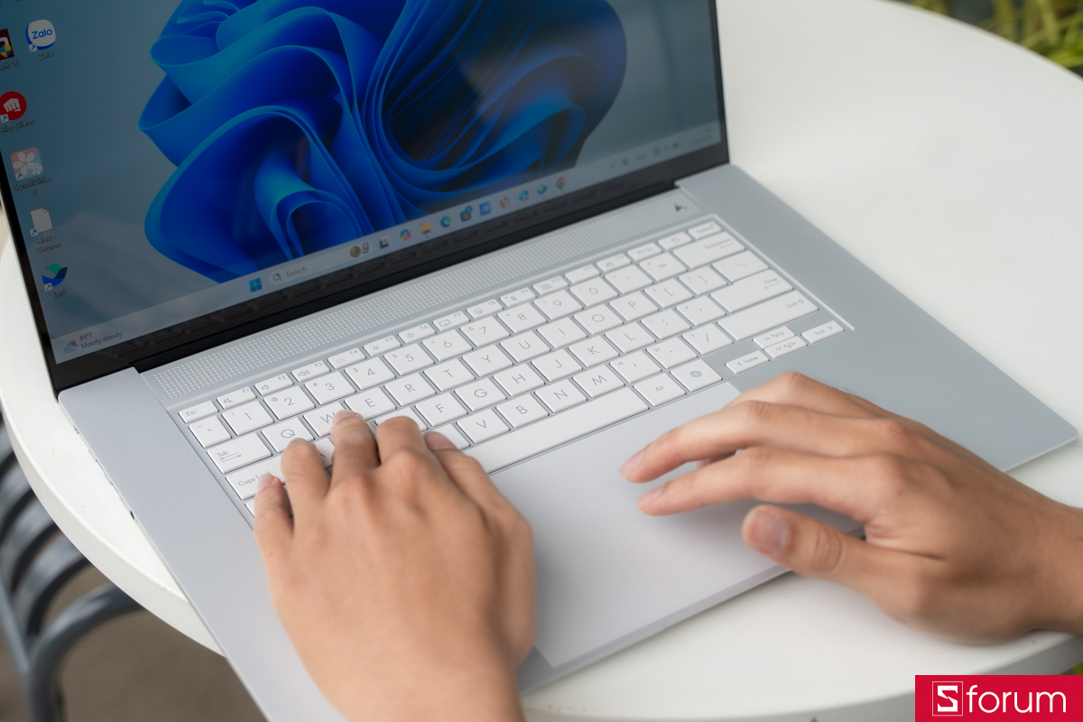 Đánh giá nhiệt độ Zenbook S 16