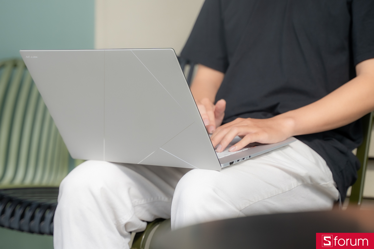 Đánh giá ASUS Zenbook S 16 UM5606KA