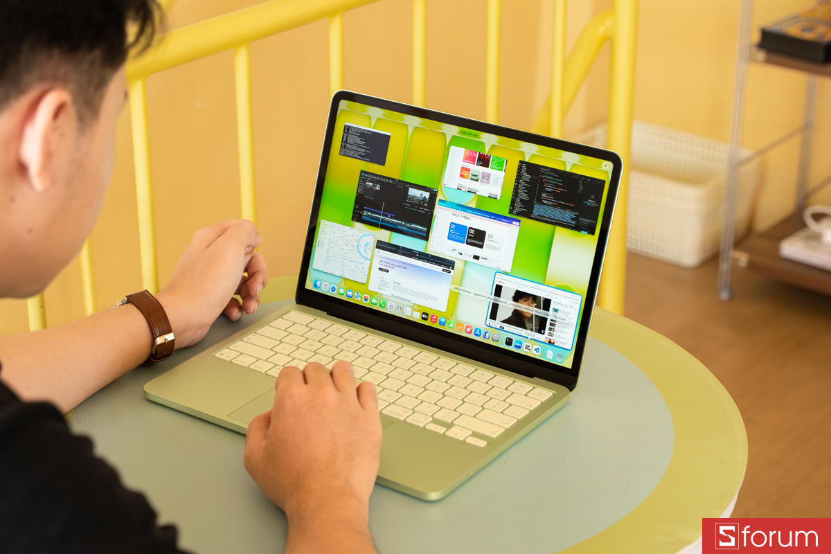 So với MacBook Neo, IdeaPad Vibe có một lợi thế khá rõ