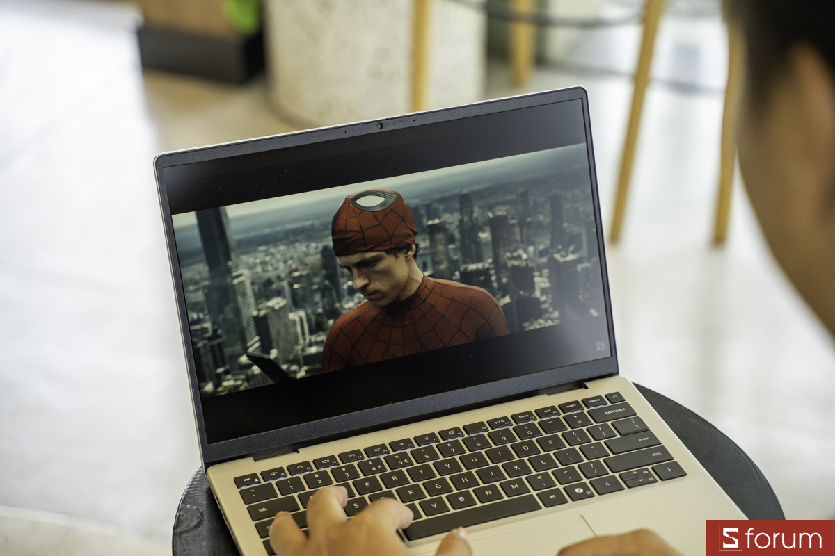 Top Laptop 14 Inch đáng xuống tiền cho sinh viên