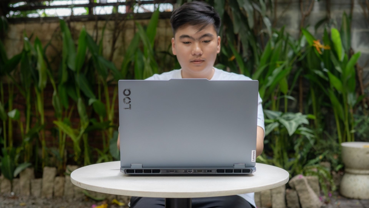 Top 3 laptop gaming màn đẹp từ 24 triệu: Đầu tư "vừa miếng" cho sinh viên chiến game lẫn học tập