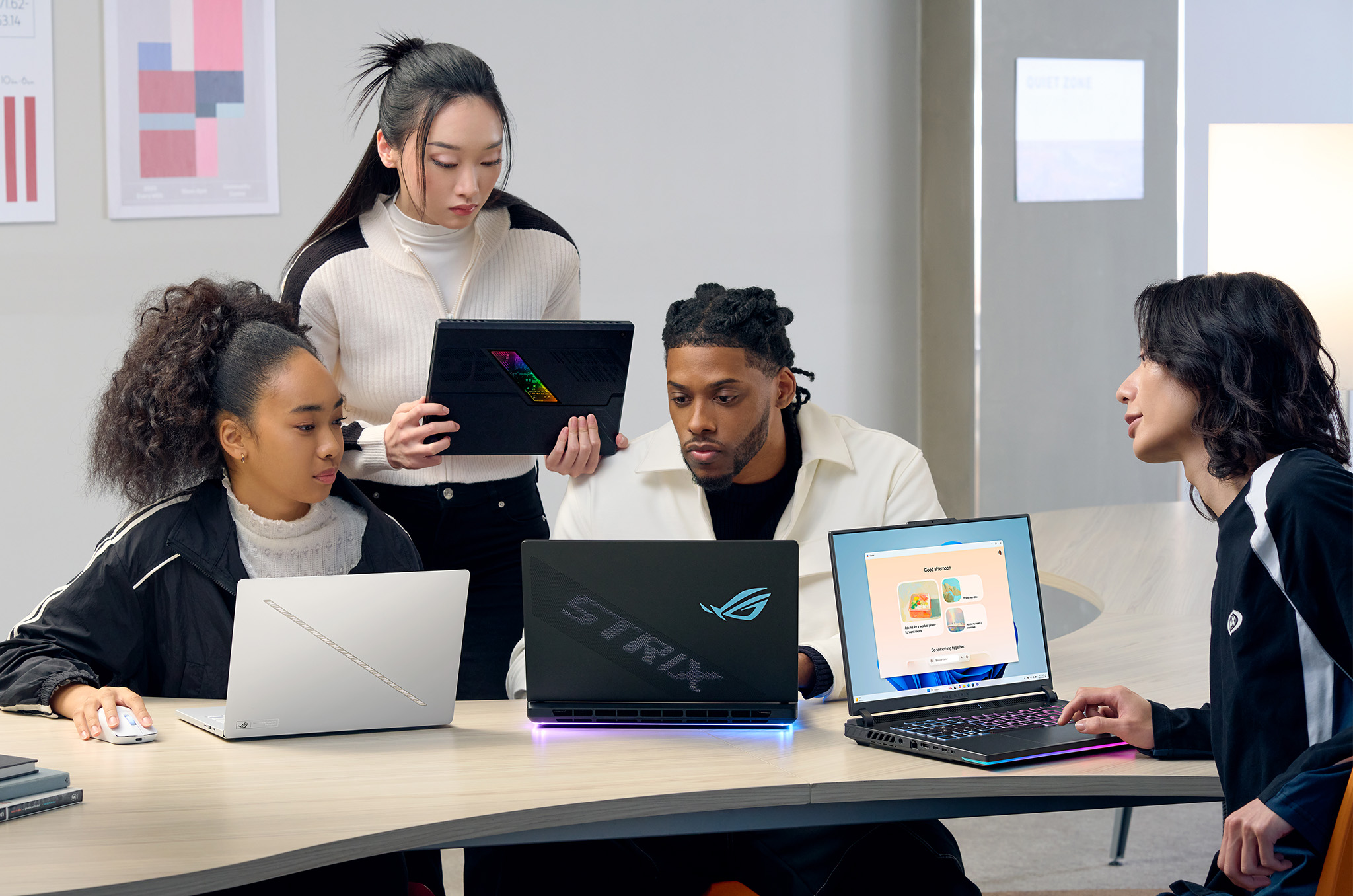 Laptop gaming ROG được trang bị màn hình ROG Nebula