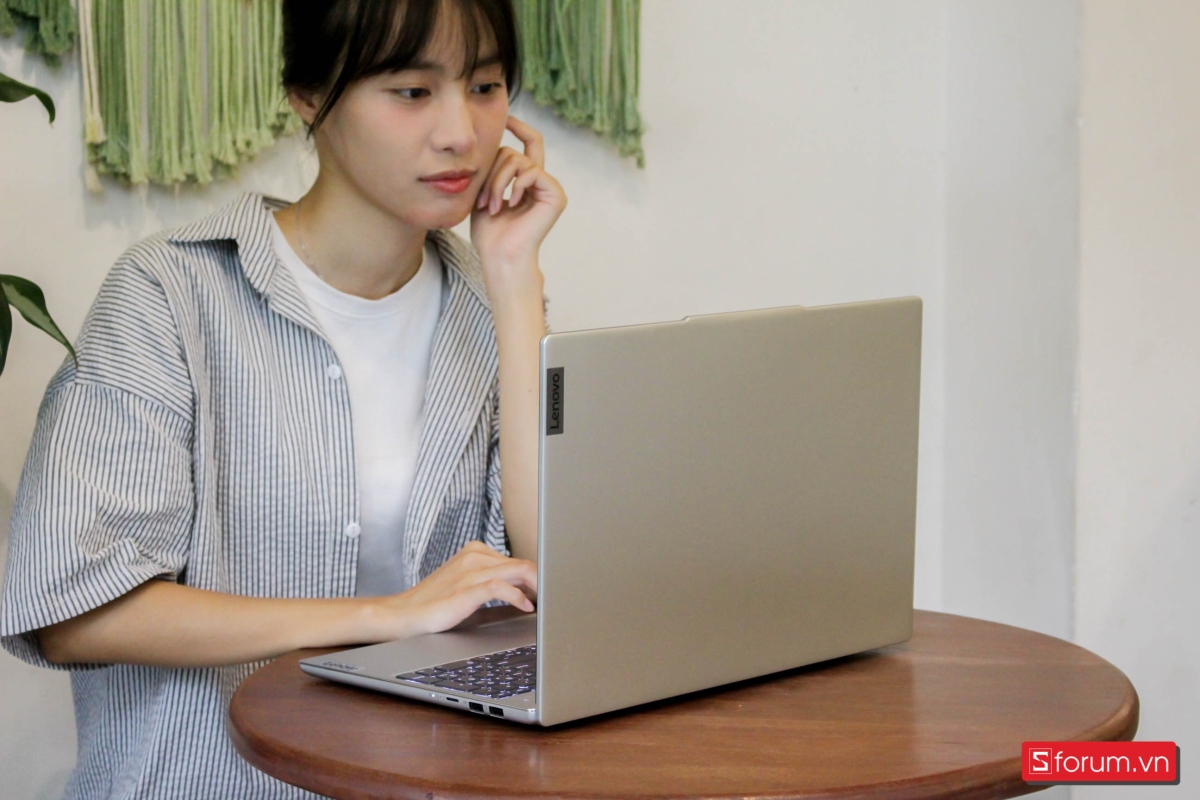 laptop Lenovo giá rẻ cho sinh viên