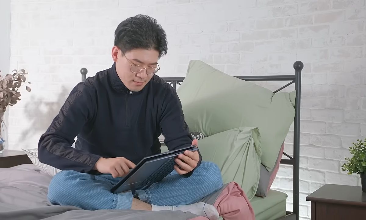 Laptop màn hình cảm ứng 2026