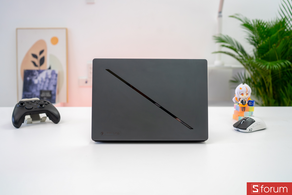Laptop màn hình đẹp cho sinh viên Thiết kế, đồ họa