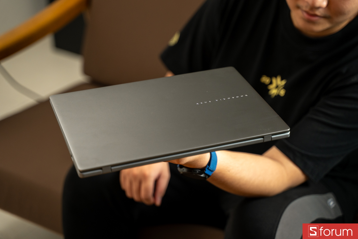 Laptop mỏng nhẹ đáng cân nhắc dịp 8 tháng 3