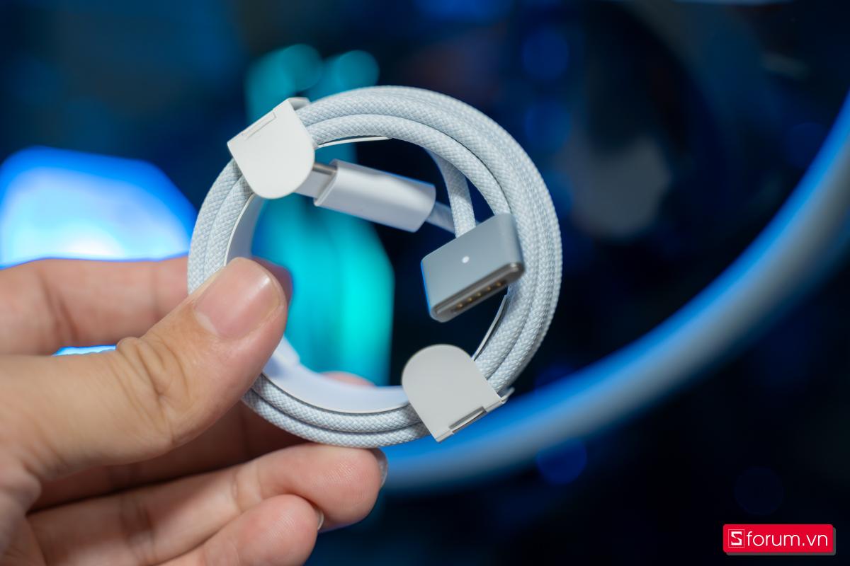 Laptop mỏng nhẹ đáng cân nhắc dịp 8 tháng 3