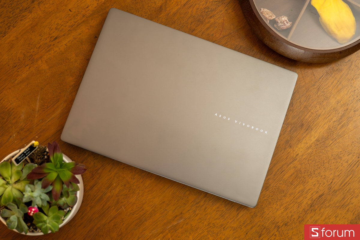 Laptop mỏng nhẹ đáng cân nhắc dịp 8 tháng 3