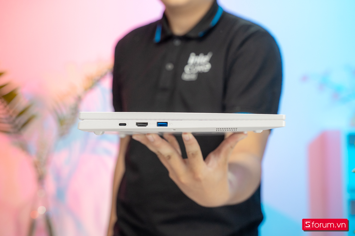 Laptop quốc dân 25 triệu cân mọi game