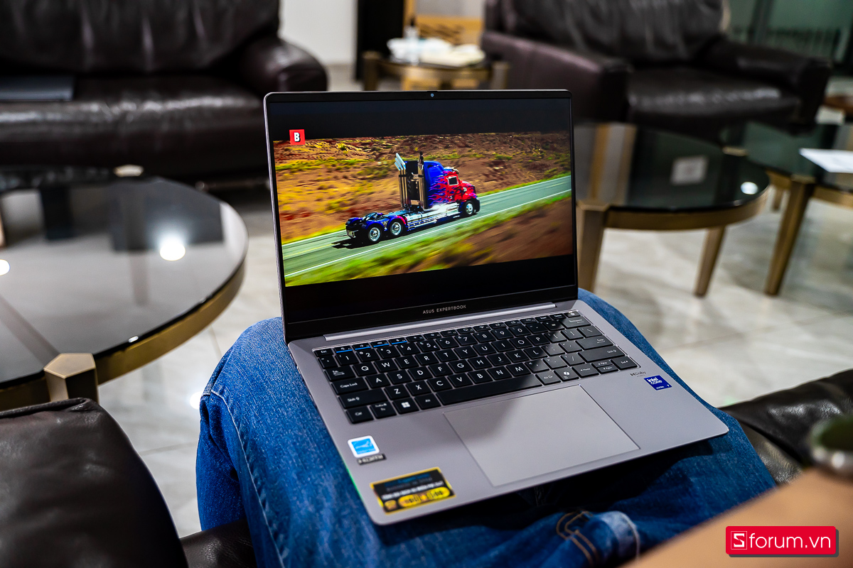 ASUS ExpertBook P5