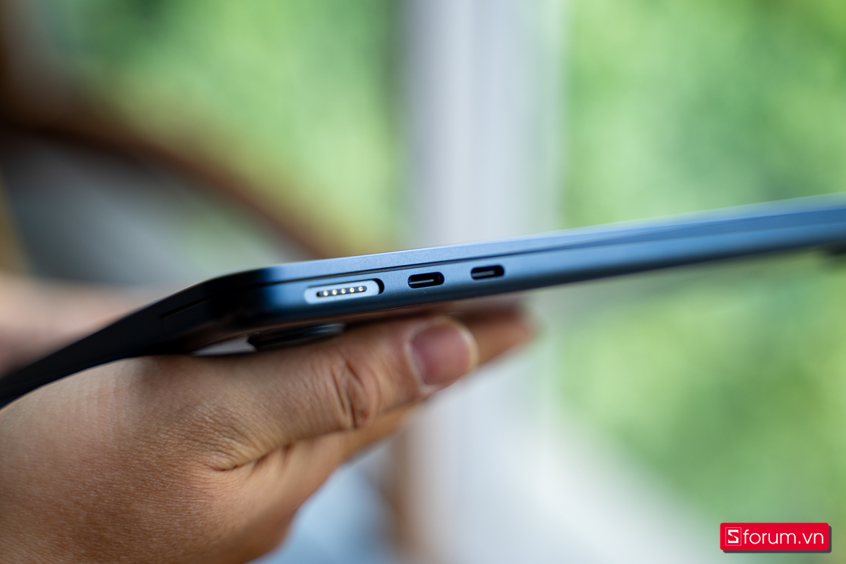 MacBook sang trọng dịp tháng ba