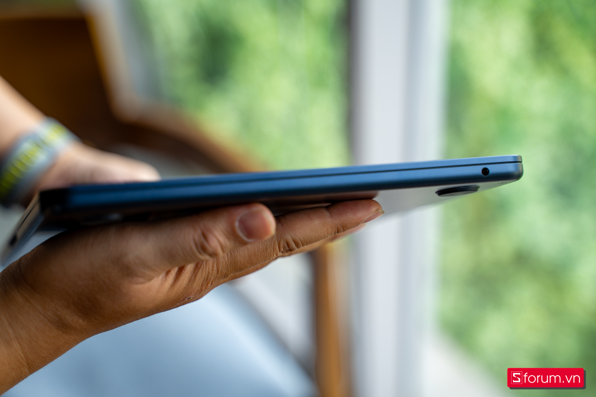 MacBook sang trọng dịp tháng ba