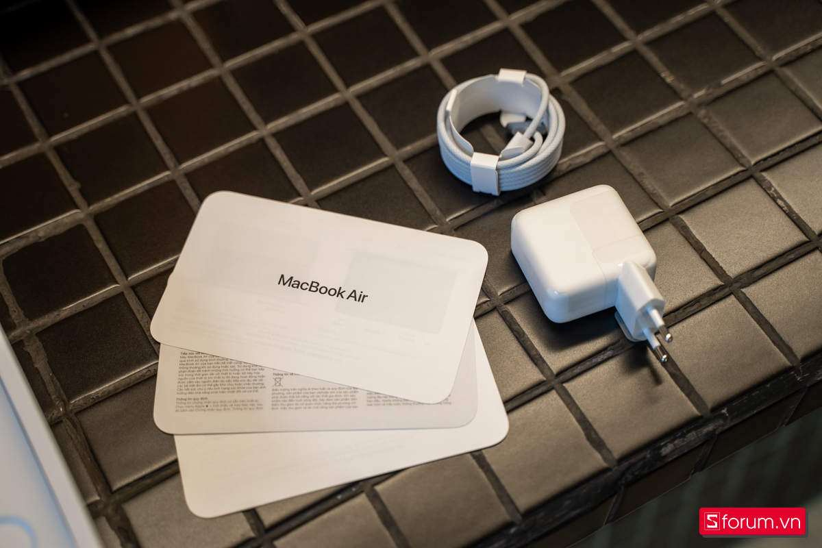 MacBook sang trọng dịp tháng ba