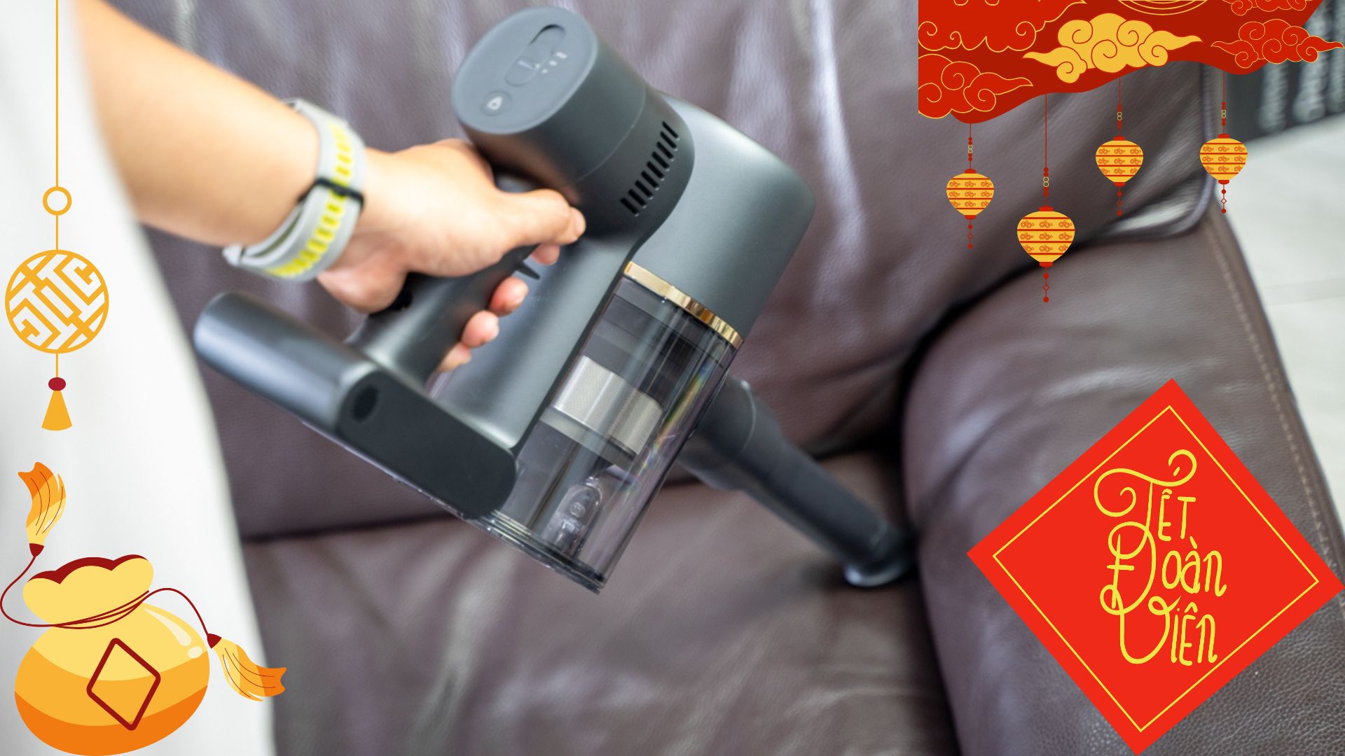 Máy hút bụi cầm tay không dây: "Cứu cánh" dọn nội thất ô tô sạch bong đón Tết, khỏi lo ra tiệm chờ đợi! Máy hút bụi cầm tay không dây: "Cứu cánh" dọn nội thất ô tô sạch bong đón Tết, khỏi lo ra tiệm chờ đợi!