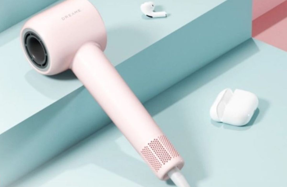 Máy sấy tóc chăm tóc chuẩn salon ngay tại nhà dịp 8/3