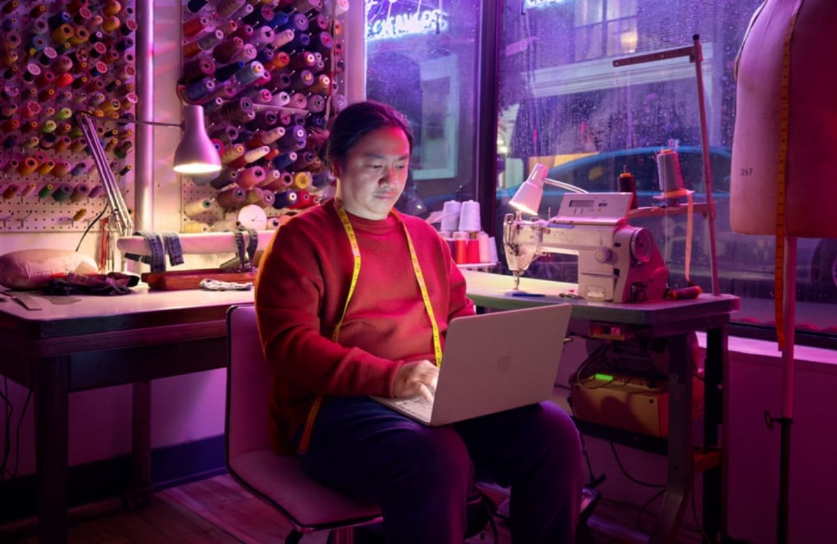 Điều khiến nhiều người chú ý đến MacBook Neo ngay từ khi ra mắt chính là mức giá