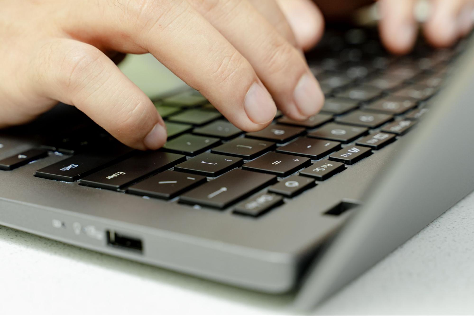 Top mẫu ASUS bền bỉ cho học tập năm 2025