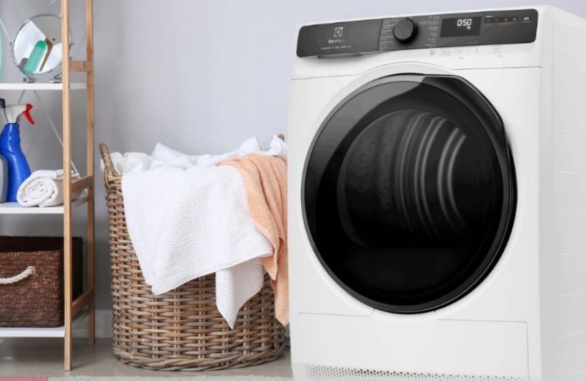 Electrolux EDH803J5WC còn ghi điểm với 13 chương trình sấy linh hoạt