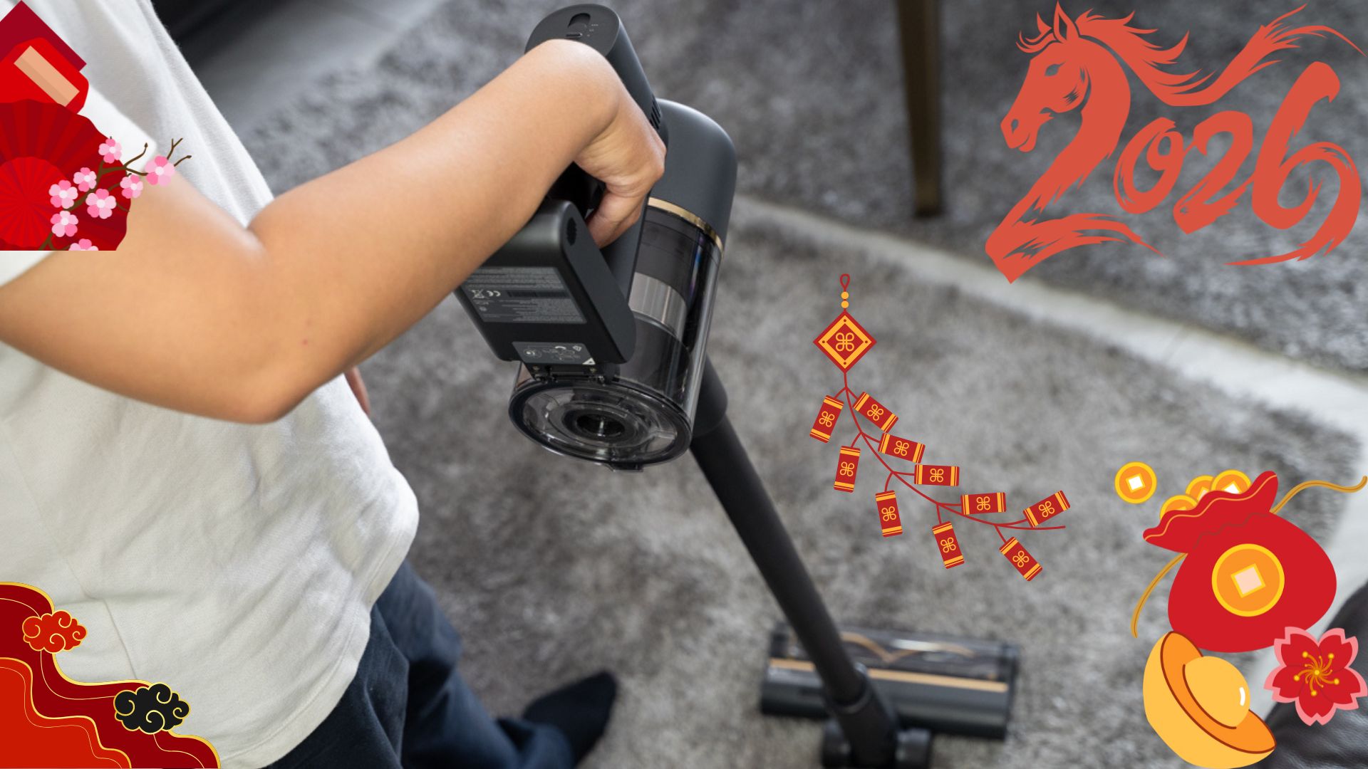 Robot bó tay? Đã có máy hút bụi cầm tay dọn sạch cầu thang, khe cửa sổ dịp Tết!