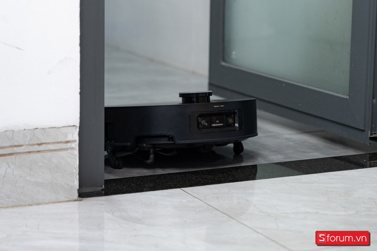 Robot có thể linh hoạt vượt chướng ngại, di chuyển ổn định trên nhiều bề mặt