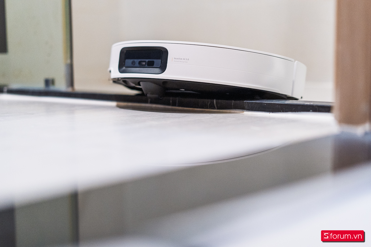 Không chỉ mạnh, Saros 10 còn ghi điểm ở khả năng di chuyển và thích nghi với không gian phức tạp