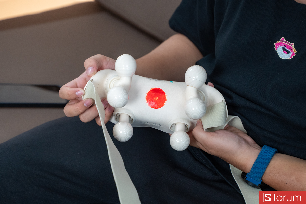 Mở hộp trên tay và thiết kế ngoại hình