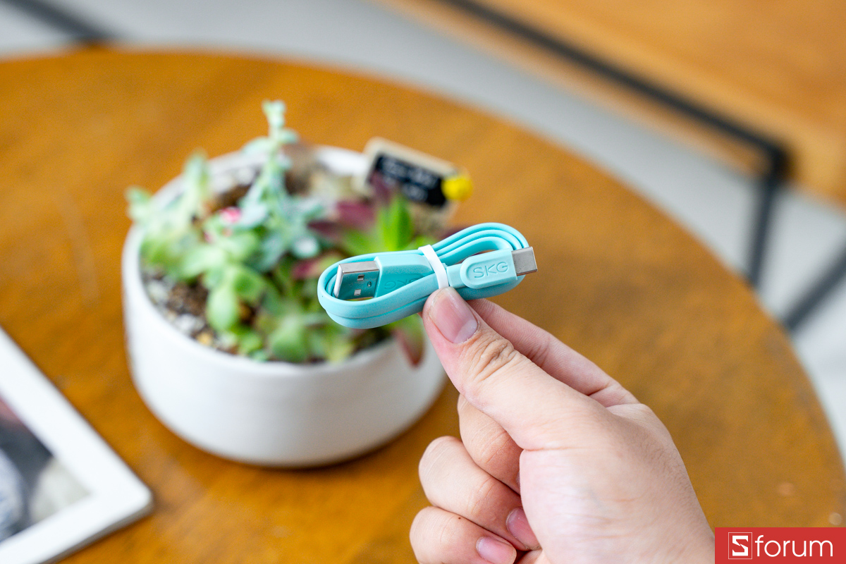 Mở hộp trên tay và thiết kế ngoại hình