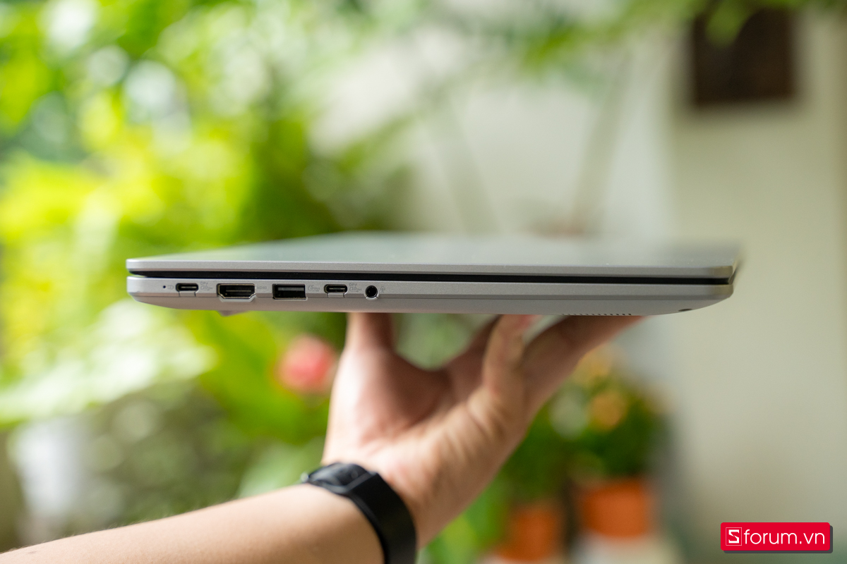 ASUS ExpertBook P1 có đủ sức cân đến ngày ra trường
