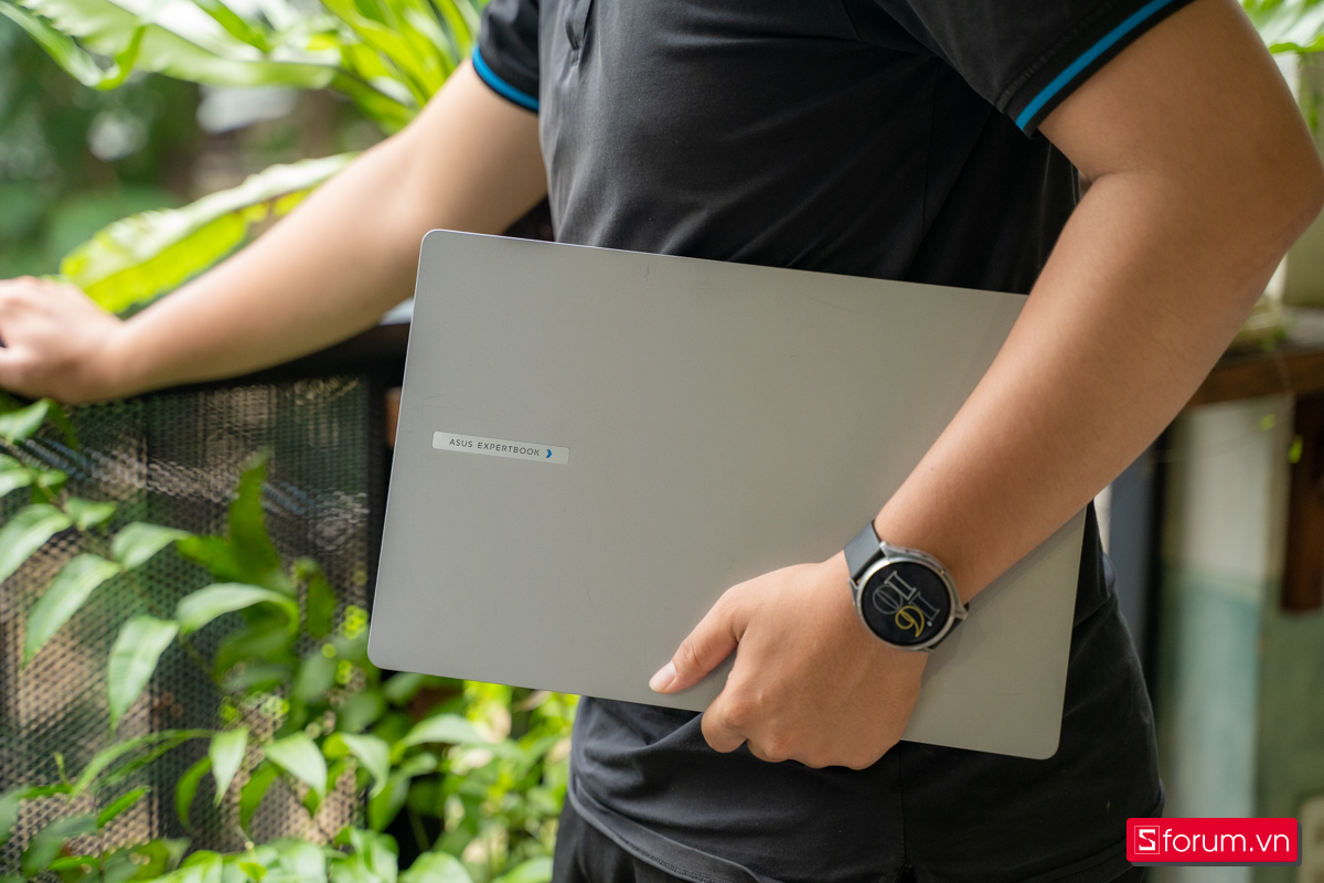 ASUS ExpertBook P1 có đủ sức cân đến ngày ra trường