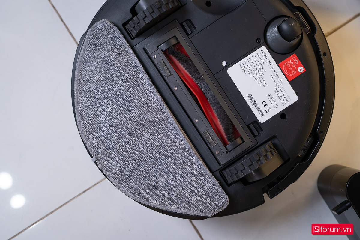 Mặt dưới của robot Roborock Q7 TF