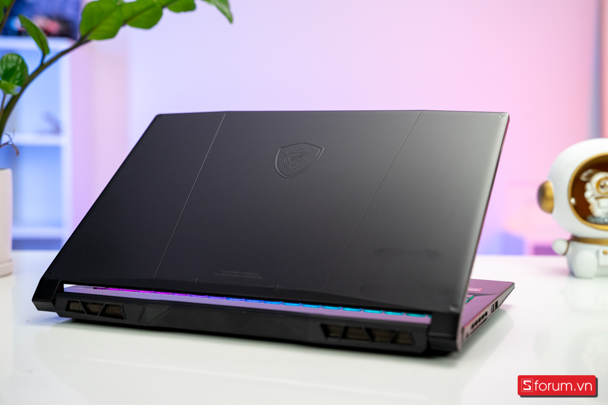 Thiết kế MSI Katana 15 HX