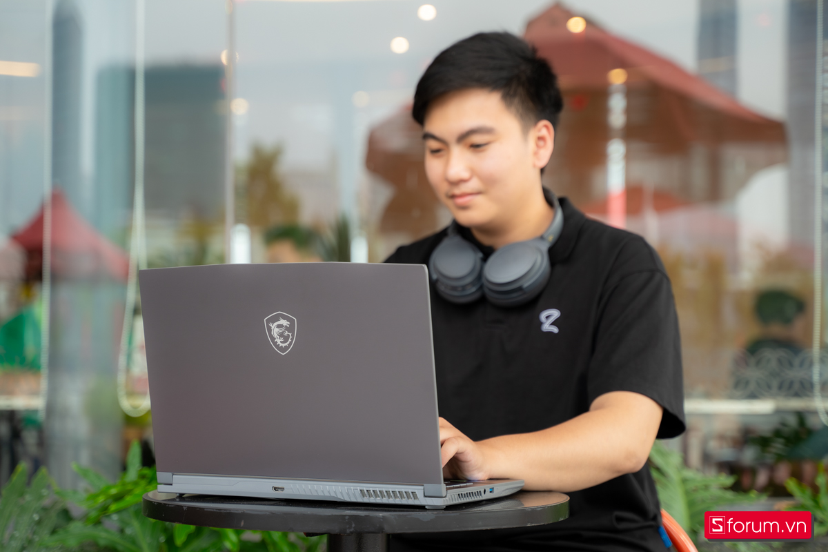 Laptop MSI Gaming Thin 15